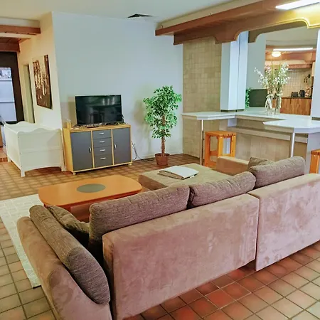 St Maximin Erdgeschoss Lounge Apartment